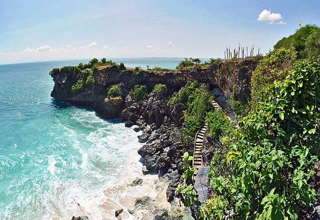 7-amazing-beaches-you-should-check-out-in-bali-pantai-balangan