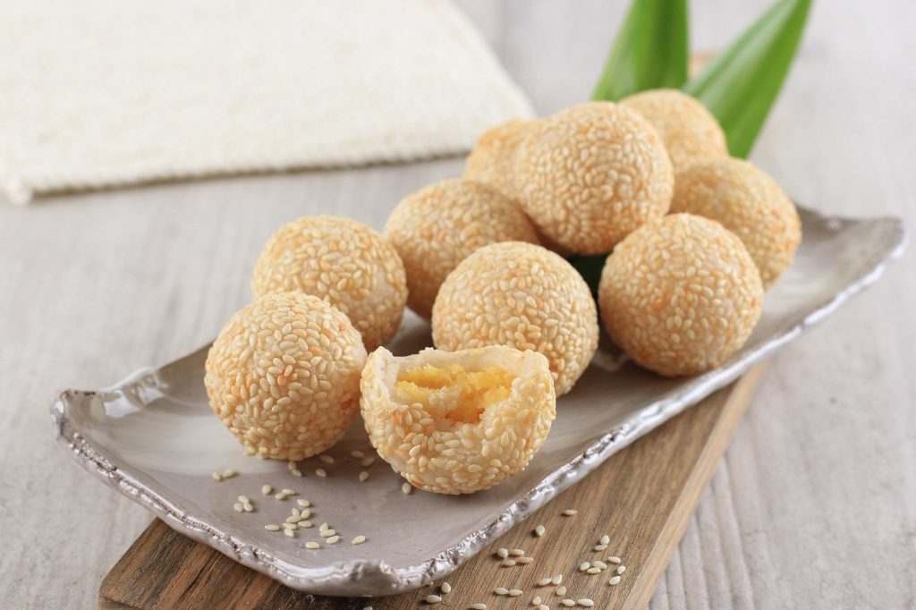 socialexpat-7-indonesian-traditional-snacks-onde-onde