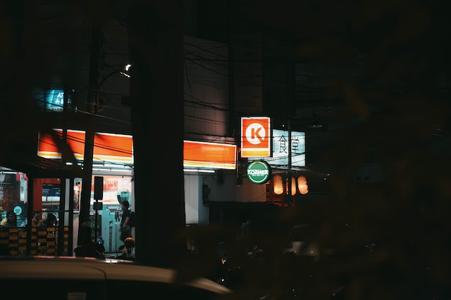 socialexpat Popular Convenience Stores in Indonesia syahril fadillah unsplash