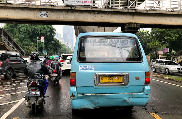 socialexpat Severe Traffic Congestion in Jakarta Why Is It feby elsadiora unsplash