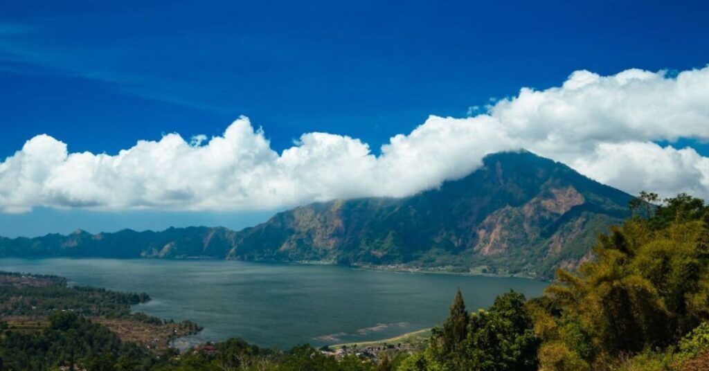 lakes in bali