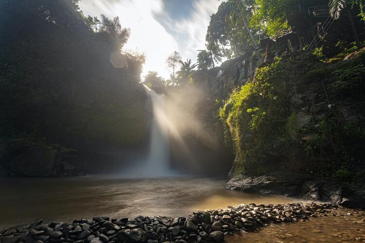 Tegunungan Waterfall