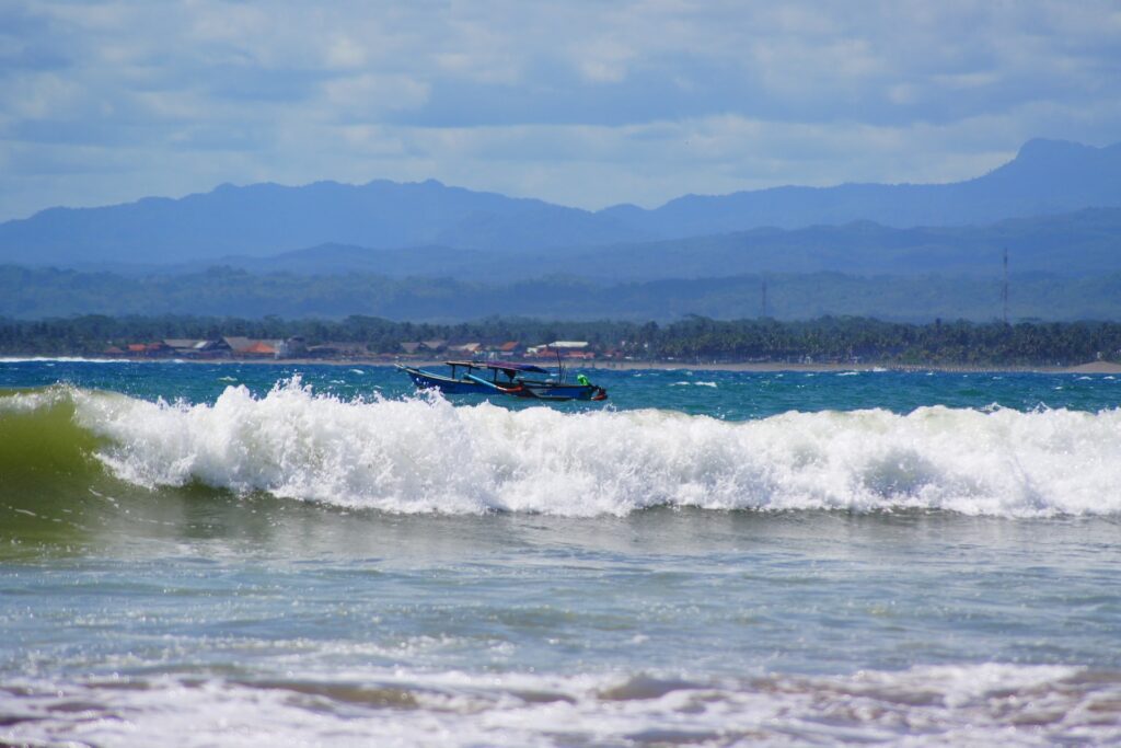 fishermen at pangandaran