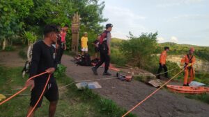 Nusa Penida Cliff evacuation