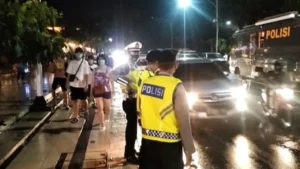 Bali Police Patrol Around Seminyak Beach to Keep Tourists Safe from Bag Snatchers