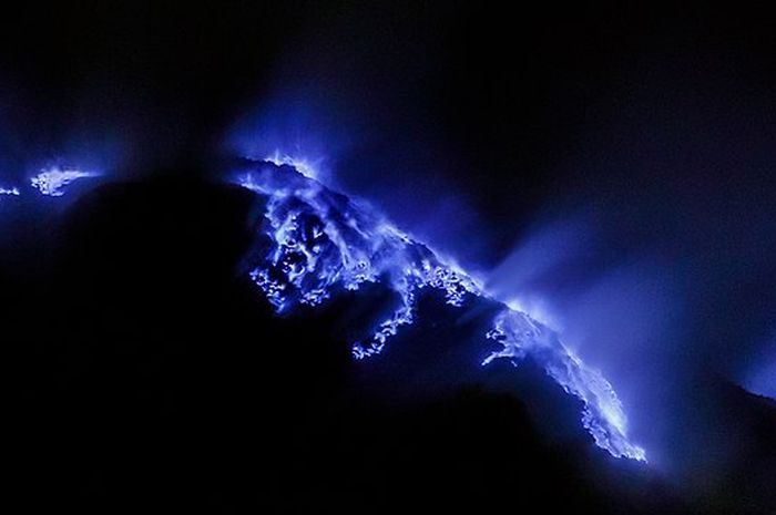 blue fire at Kawah ijen