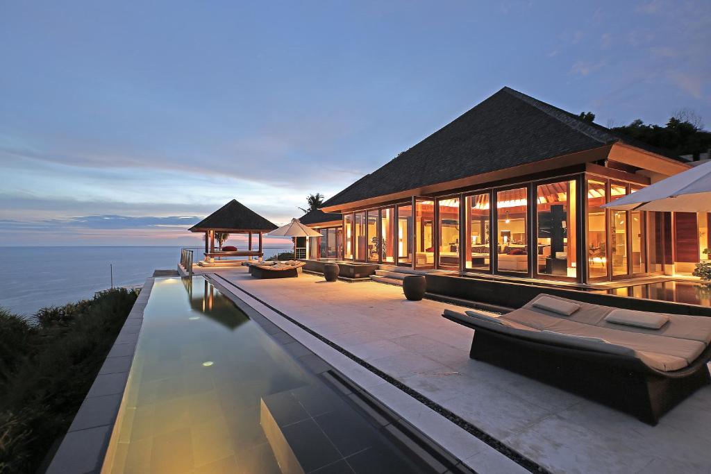 The Edge bali