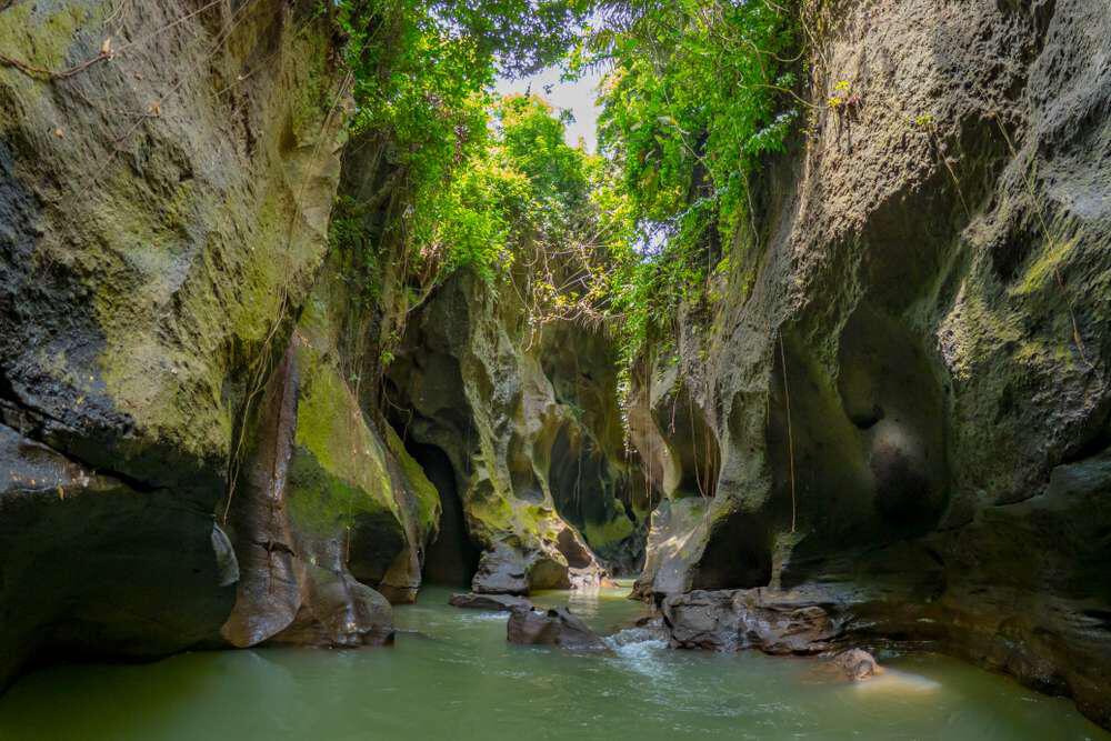 Hidden Canyon Beji Guwang