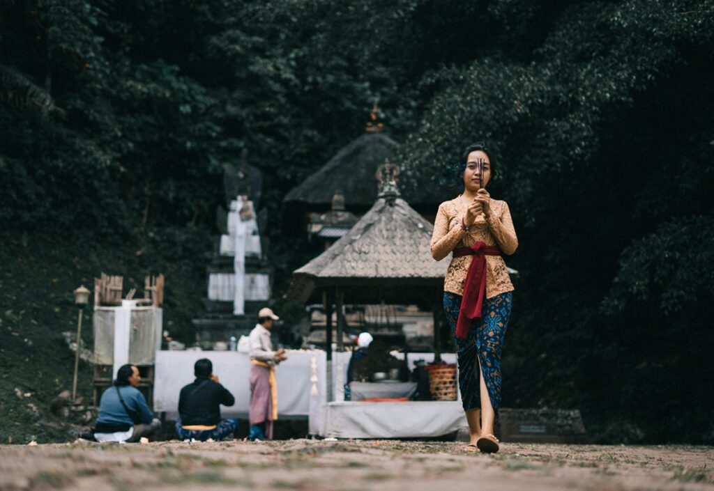 Balinese pray