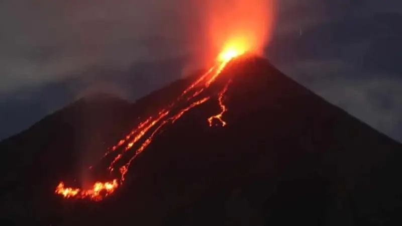Mount Lewotobi Laki-Laki Erupts