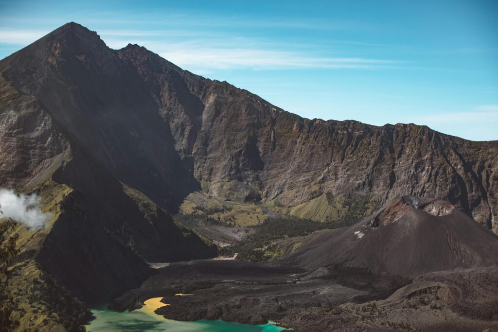 Mount Rinjani Lombok Closed