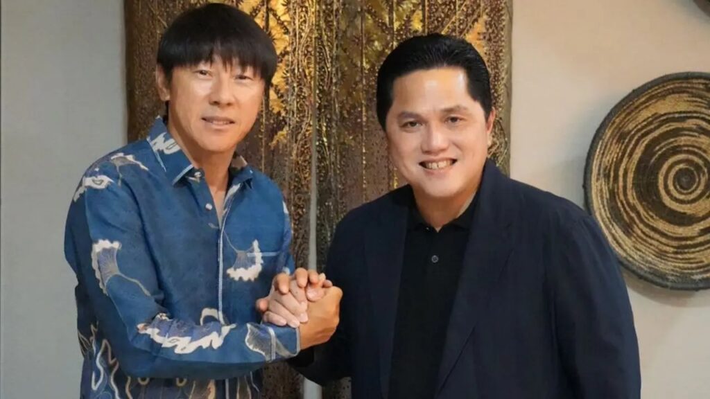 Erick Thohir with Indonesian national team coach Shin Tae-yong