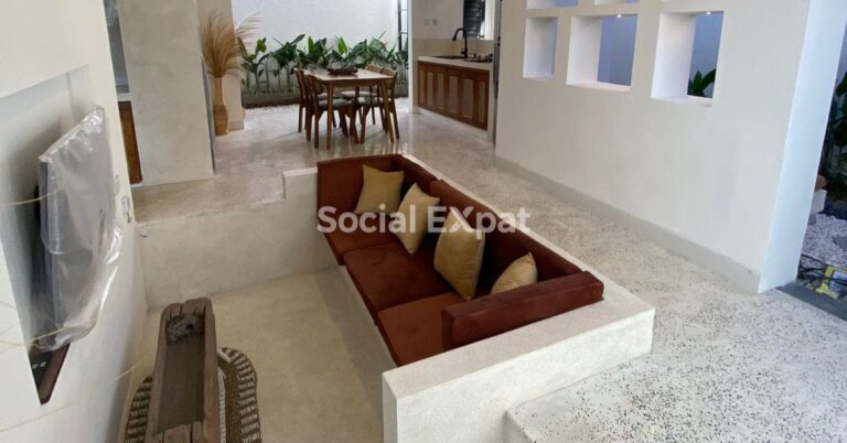 SE-beach-villa-living-area