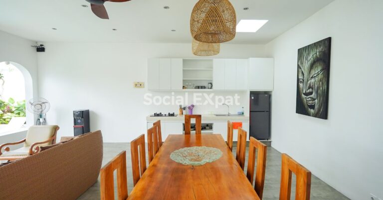 SE-drupadi-villa-dining-kitchen-area