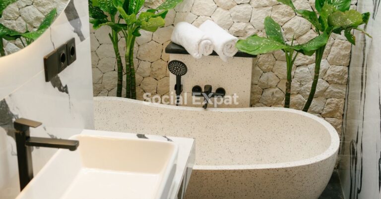 SE-rayn-villa-bathtub