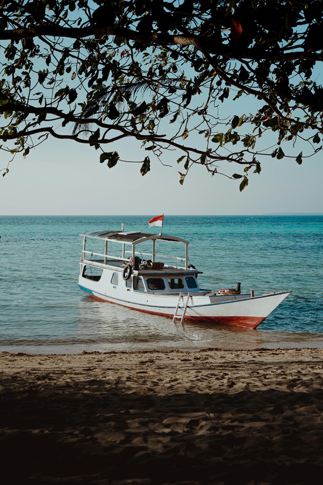 flights to karimunjawa