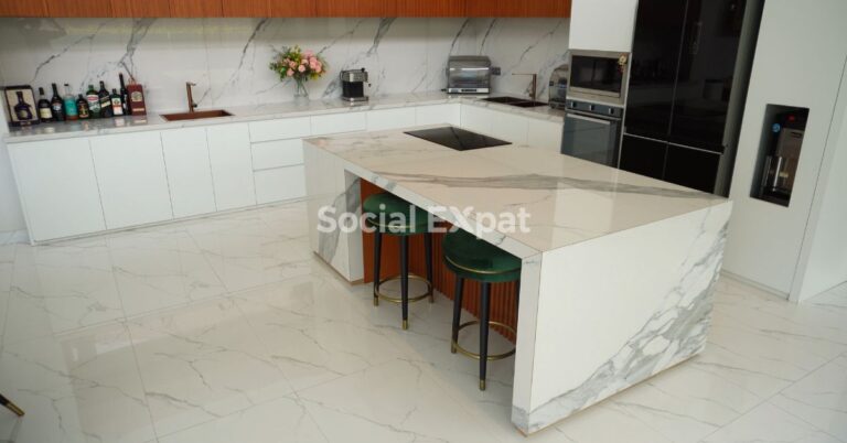 SE-opulent-villa-clean-kitchen